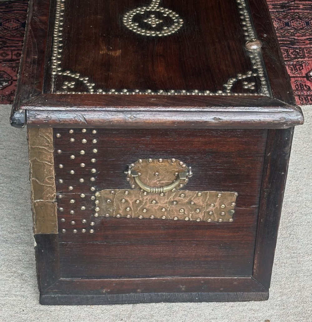 Zanzibar Chest View VIII