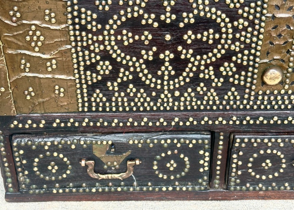 Zanzibar Chest View XIII