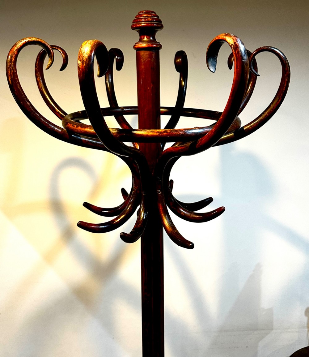 Bentwood Hat and Coat Stand by Thonet View III