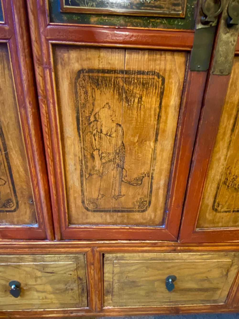 Chinese Painted Wedding Cabinet, Late Qing dynasty View VIII