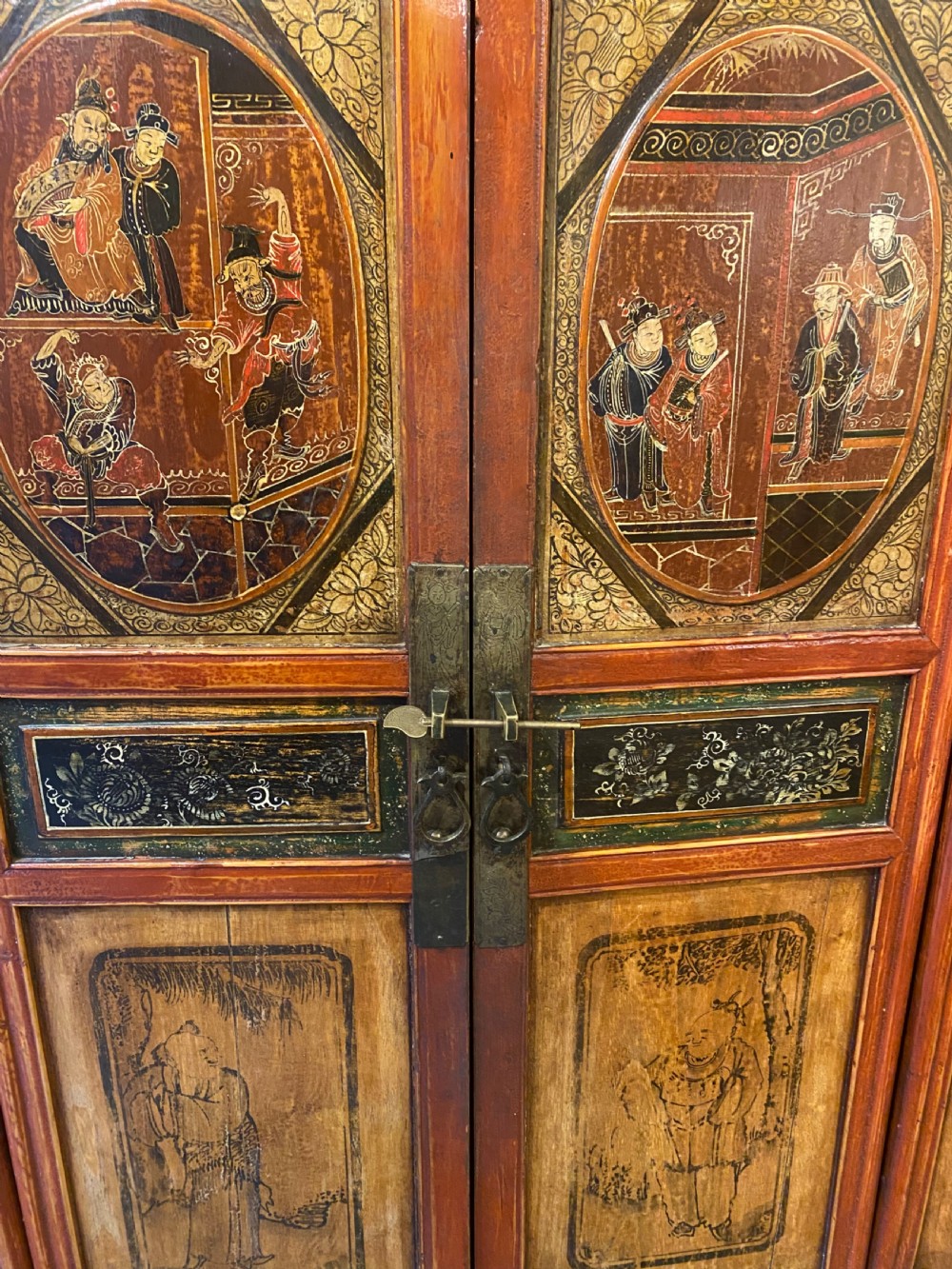 Chinese Painted Wedding Cabinet, Late Qing dynasty View XVI