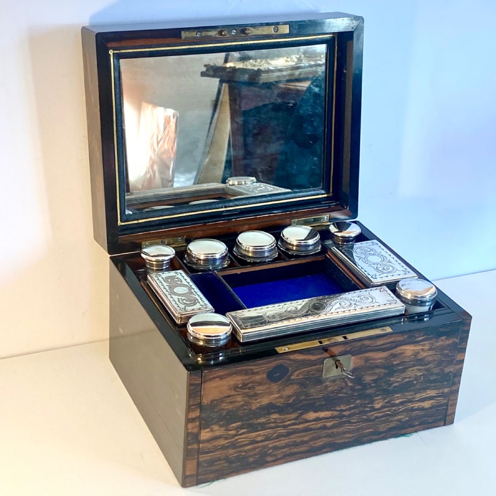 Coromandel Fitted Vanity Box