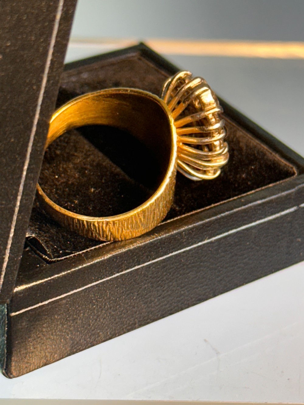 18ct Gold Diamond Cluster Ring View IX