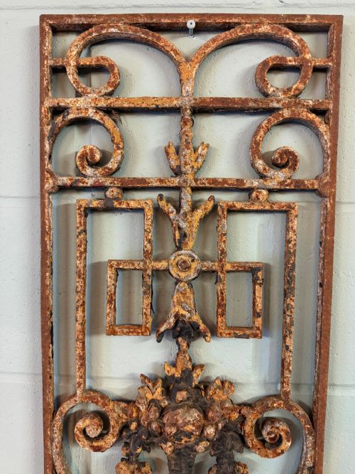 ORIGINAL FRENCH CAST IRON DECORATIVE BALUSTRADE PANEL - ADDITIONAL PHOTO 4