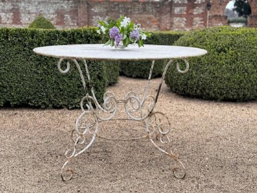 FRENCH GARDEN SET OF TABLE AND FOUR CHAIRS - ADDITIONAL PHOTO 1
