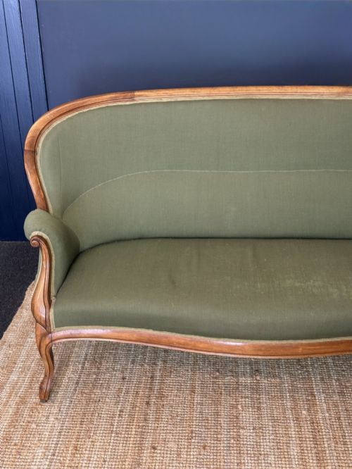 ANTIQUE FRENCH WALNUT FRAME CRAPAUD BACK SOFA - ADDITIONAL PHOTO 2