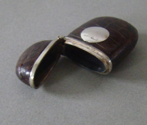 fig 3. VICTORIAN SILVER MOUNTED CROCODILE SKIN VESTA CASE, BIRMINGHAM 1897
