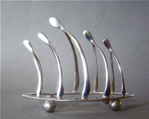 fig 1. ART DECO SILVER WISHBONE TOAST RACK BY C. T. BURROWS & SONS, BIRMINGHAM 1926