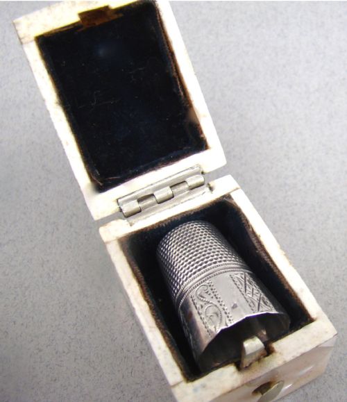 fig 2. CONTINENTAL SILVER THIMBLE FITTED IN MOTHER OF PEARL & ABALONE CASE, CIRCA 1860