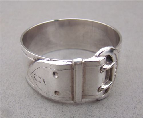 fig 1. CASED SET OF SIX VICTORIAN SILVER PLATED NUMBERED NAPKIN RINGS, CIRCA 1890