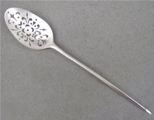 Georgian Silver Mote Spoon by William Pinder, London Circa 1770