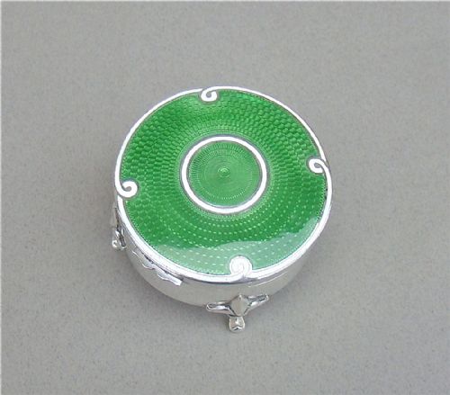 fig 1. SILVER AND DUAL COLOUR GUILLOCHE ENAMEL JEWELLERY BOX BY HENRY MATTHEWS, BIRMINGHAM 1911