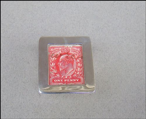 fig 2. EDWARDIAN SILVER SINGLE STAMP BOX BY EDWARD SOUTER BARNSLEY, BIRMINGHAM 1908
