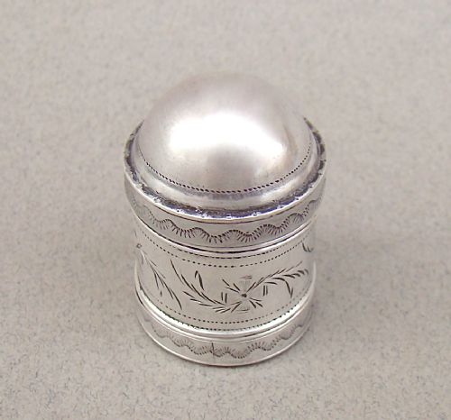 fig 1. GEORGIAN SILVER NUTMEG GRATER BY SAMUEL PEMBERTON. BIRMINGHAM 1795