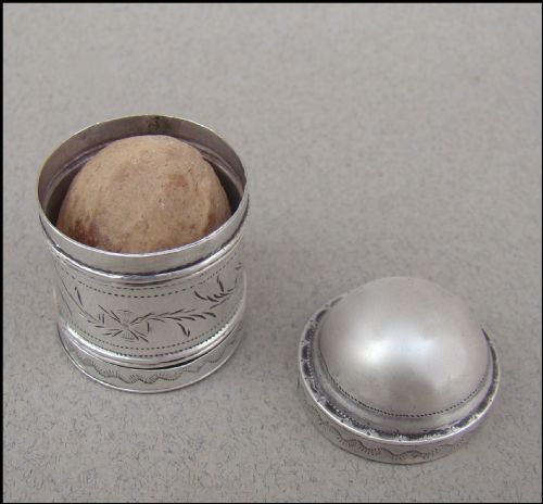 fig 3. GEORGIAN SILVER NUTMEG GRATER BY SAMUEL PEMBERTON. BIRMINGHAM 1795