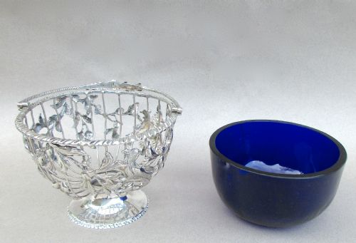 fig 2. GEORGIAN SILVER WIREWORK SUGAR BASKET BY THOMAS PITT, LONDON 1769