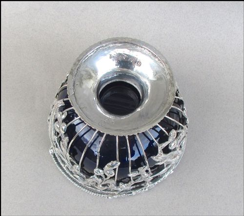 fig 3. GEORGIAN SILVER WIREWORK SUGAR BASKET BY THOMAS PITT, LONDON 1769