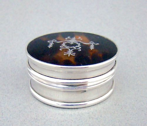 fig 1. SILVER PIQUE TORTOISESHELL JEWELLERY BOX BY COLLETT & ANDERSON, LONDON 1922