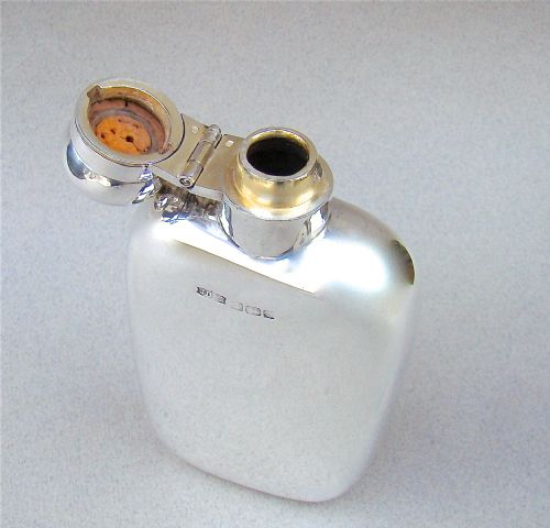 fig 3. GEORGE V SILVER SPIRIT FLASK BY JAMES DIXON & SONS, SHEFFIELD 1916
