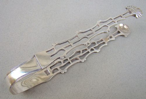 GEORGIAN CAST SILVER SUGAR TONGS BY JOHN BOURNE LONDON CIRCA 1775 - ADDITIONAL PHOTO 1