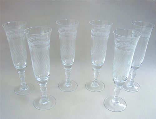 fig 2. SET OF SIX PALL MALL CHAMPAGNE FLUTES, CIRCA 1910