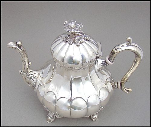 fig 1. EARLY VICTORIAN OLD SHEFFIELD PLATE TEAPOT BY THOMAS PARKINS, SHEFFIELD CIRCA 1840