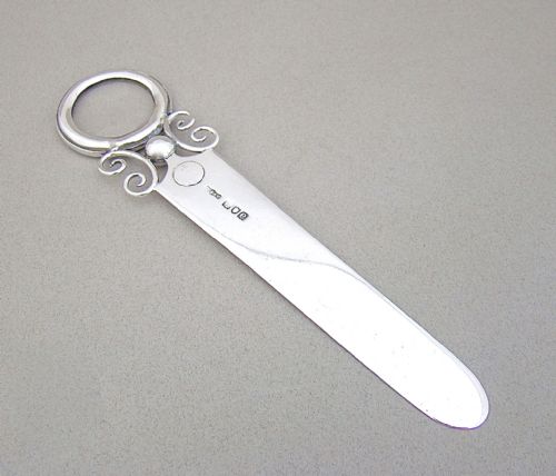 Edwardian Silver Combination Large Size Magnifying Glass / Letter Opener by A. Barett & Sons, London 1900