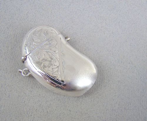 Unusual Novelty Edwardian Silver "Bean" Vesta Case by Charles Lyster & Son, Birmingham 1906