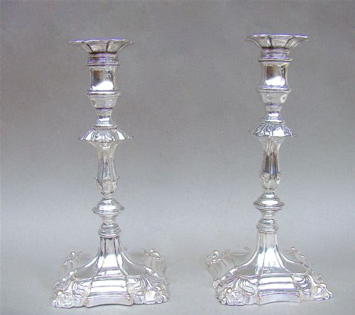 fig 2. PAIR OF GEORGIAN OLD SHEFFIELD PLATE CANDLESTICKS, CIRCA 1820