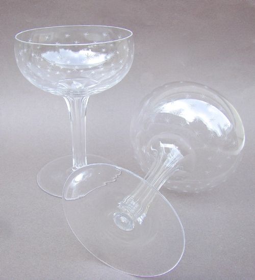 fig 1. SET OF SIX VICTORIAN STAR-ETCHED HOLLOW STEM CHAMPAGNE GLASSES, CIRCA 1880