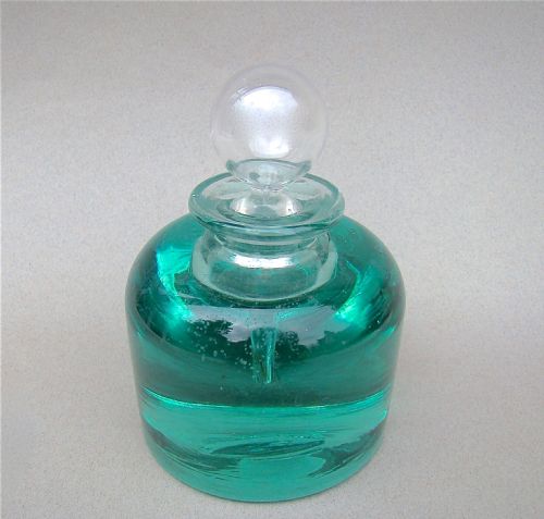 fig 1. VICTORIAN GREEN GLASS DUMP INKWELL, CIRCA 1890