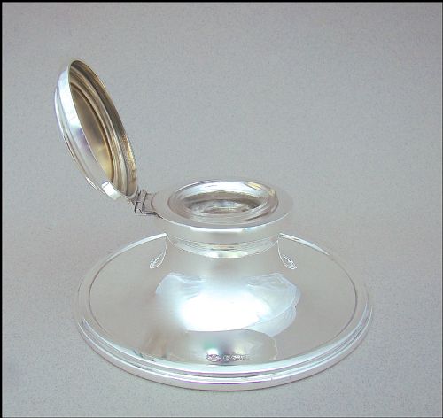 fig 3. ART DECO SILVER & GUILLOCHE ENAMEL CAPSTAN INKWELL BY WILLIAM HUTTON & SONS, BIRMINGHAM 1930