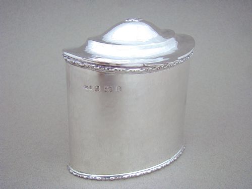 Rare Arts & Craft Spot-hammered Tea Caddy by Debenhams Ltd, Birmingham 1916
