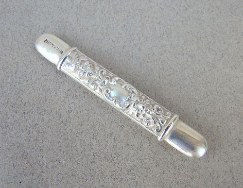 fig 3. VICTORIAN SILVER CASED SEWING SET OR NECESSAIRE BY LEVI & SALAMAN, BIRMINGHAM 1890