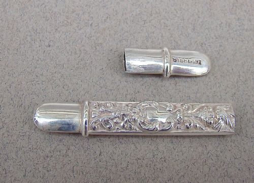 fig 4. VICTORIAN SILVER CASED SEWING SET OR NECESSAIRE BY LEVI & SALAMAN, BIRMINGHAM 1890