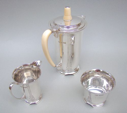 fig 2. ART DECO SILVER THREE PIECE BACHELOR COFFEE SET BY MAPPIN & WEBB, SHEFFIELD 1935