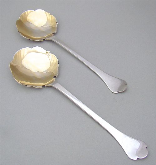fig 2. CASED PAIR OF EDWARDIAN SILVER TREFID PATTERN SERVING SPOONS BY ROBERT STEBBINGS, LONDON 1909