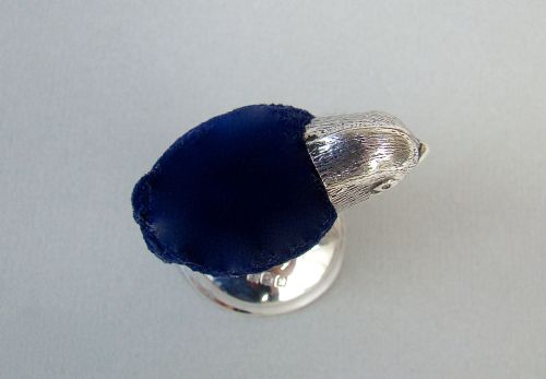 fig 3. UNUSUAL EDWARDIAN SILVER CHICK PIN CUSHION BY COHEN & CHARLES, BIRMINGHAM 1909