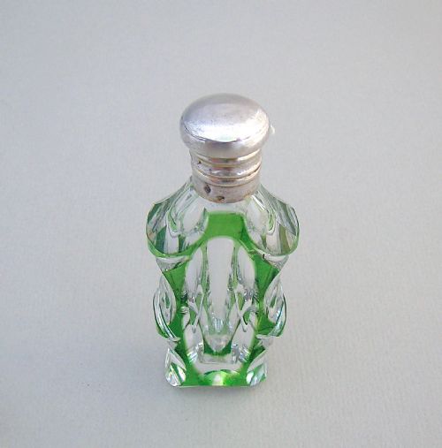 fig 1. 19TH C. FRENCH SILVER & GREEN OVERLAY GLASS SCENT BOTTLE, CIRCA 1890