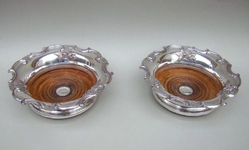 fig 1. PAIR OF WILLIAM IV OLD SHEFFIELD PLATE WINE COASTERS, CIRCA 1835