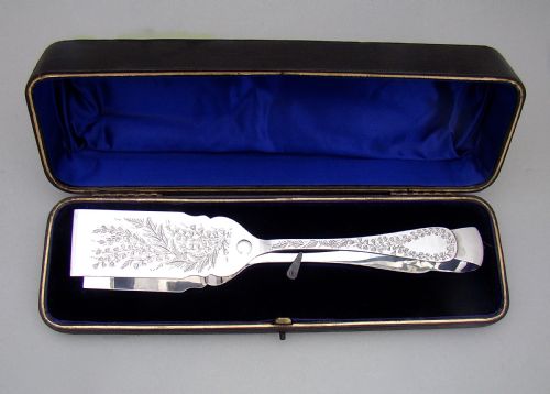 fig 1. CASED PAIR OF VICTORIAN SOLID SILVER ASPARAGUS TONGS BY HILLIARD & THOMASON, BIRMINGHAM 1900