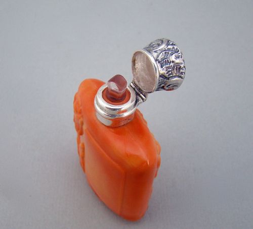 fig 2. FRENCH ART DECO SILVER & PRESSED GLASS SCENT BOTTLE, CIRCA 1930