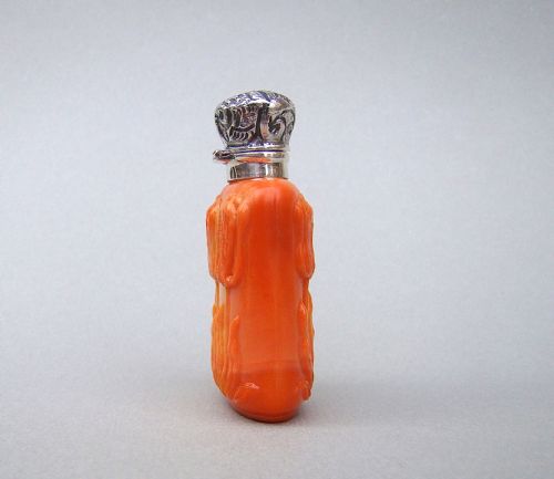 fig 3. FRENCH ART DECO SILVER & PRESSED GLASS SCENT BOTTLE, CIRCA 1930