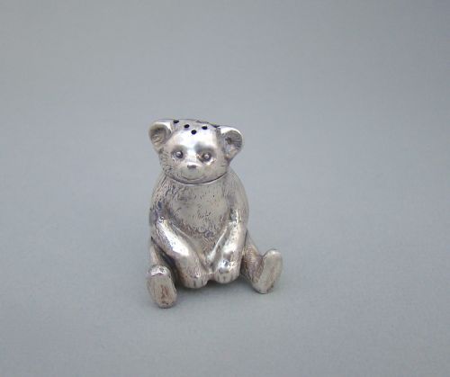 fig 1. RARE EDWARDIAN SILVER TEDDY BEAR NOVELTY PEPPERETTE BY  GOURDEL VALES & CO, BIRMINGHAM 1909