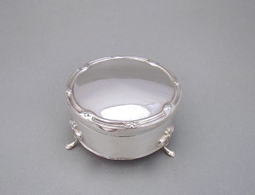 George V Silver Jewellery Box by William Neale & Son Ltd, Birmingham 1922
