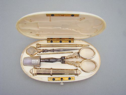 fig 2. 19TH CENTURY FRENCH SILVER GILT SEWING KIT, PARIS CIRCA 1890