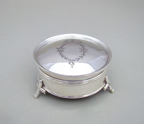 George V Silver Jewellery Box by the Northern Goldsmiths Company, Birmingham 1923
