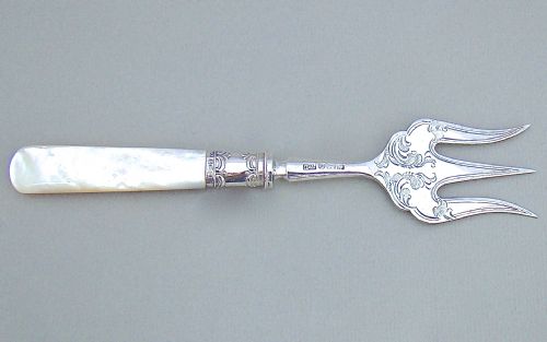 Edwardian Silver & Mother of Pearl Bread Fork by the Levesley Brothers, Sheffield 1910