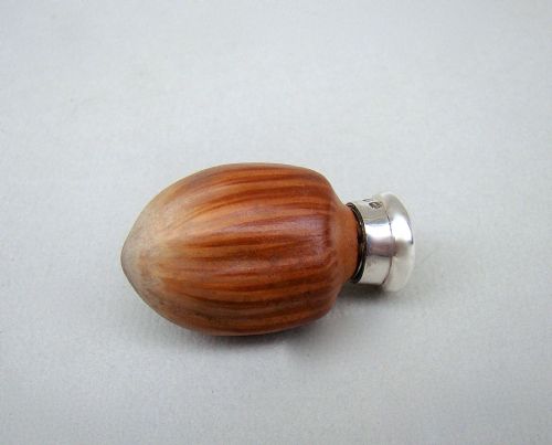 fig 1. VICTORIAN SILVER MOUNTED MACINTYRE HAZELNUT SCENT BOTTLE BY SAUNDERS & SHEPHERD, BIRMINGHAM 1889