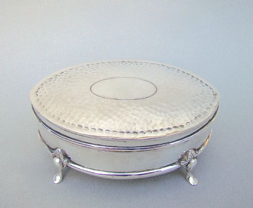 Unusual Edwardian Spot-hammered Silver  Jewellery Box by Thomas Bradbury & Sons, Chester 1907